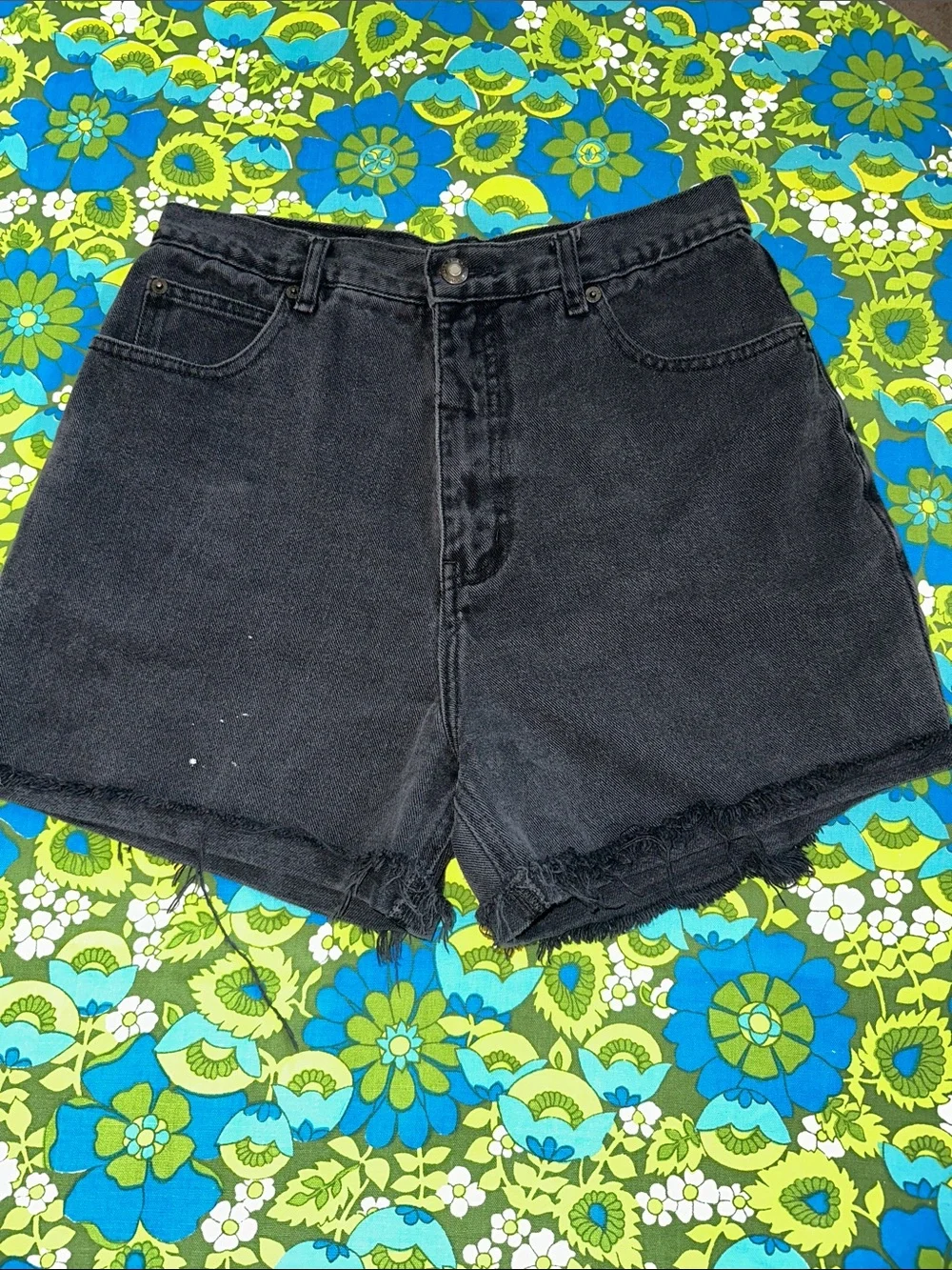 Bugle Boy y2k 90s Black High waist Denim Shorts frayed 12 paint splattered
